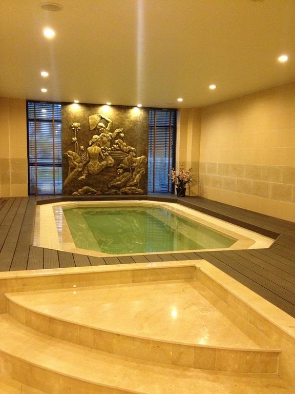 Royal Anan Hotel นิญบิ่ญ ภายนอก รูปภาพ