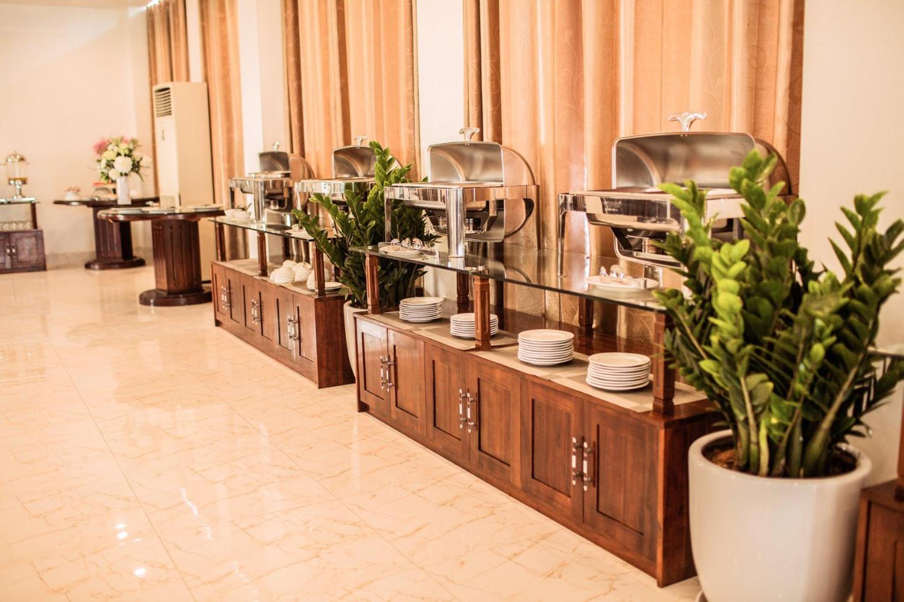 Royal Anan Hotel นิญบิ่ญ ภายนอก รูปภาพ