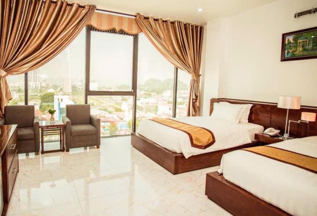 Royal Anan Hotel นิญบิ่ญ ภายนอก รูปภาพ