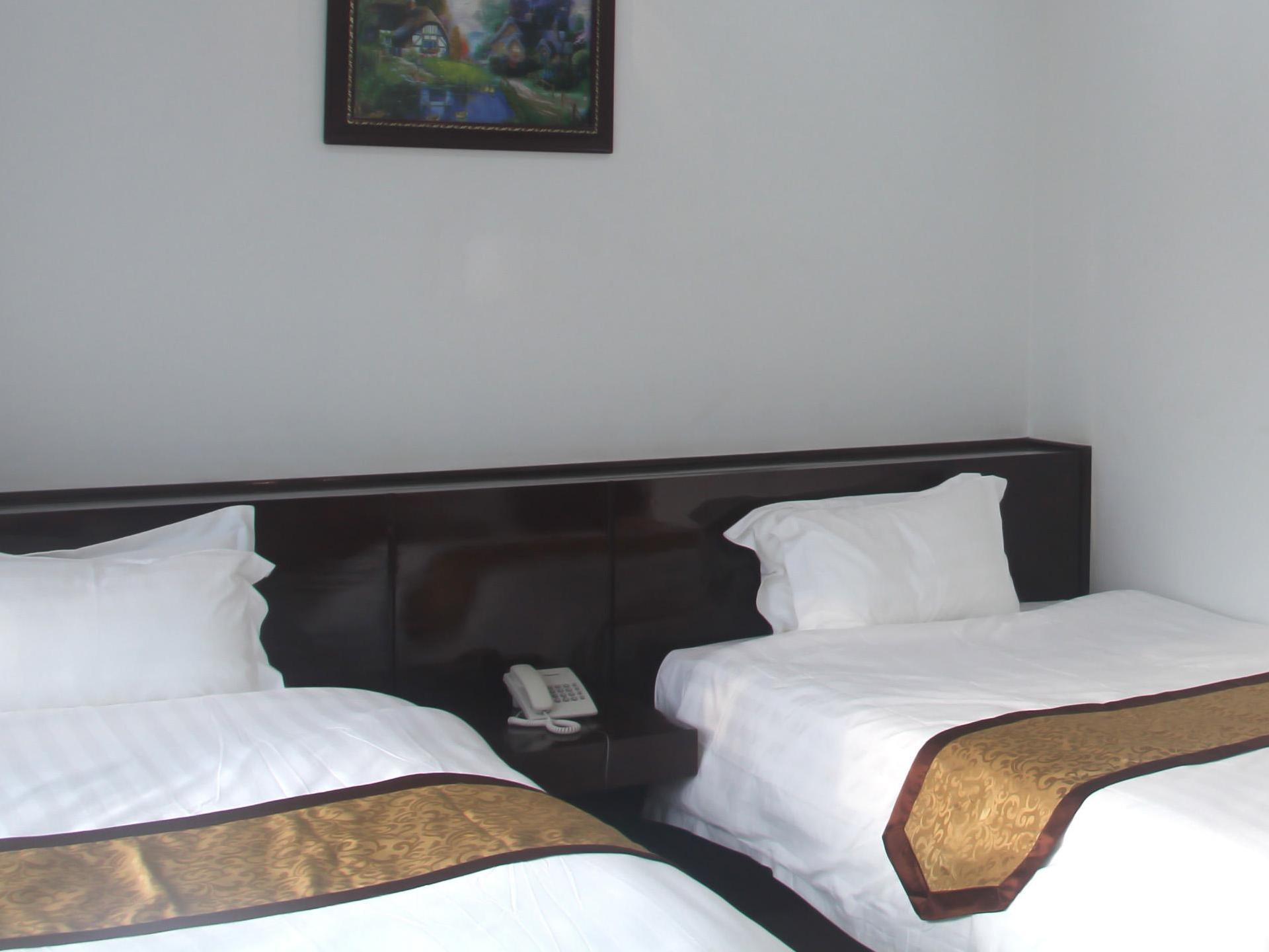 Royal Anan Hotel นิญบิ่ญ ภายนอก รูปภาพ